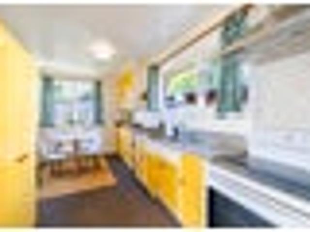Valley Views & Convenient Location