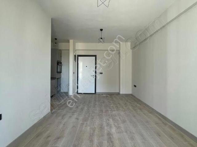 Valley'den Alipaşa Mah.'de Havuz Ve Spor Salonlu 1+1 Kiralık!
