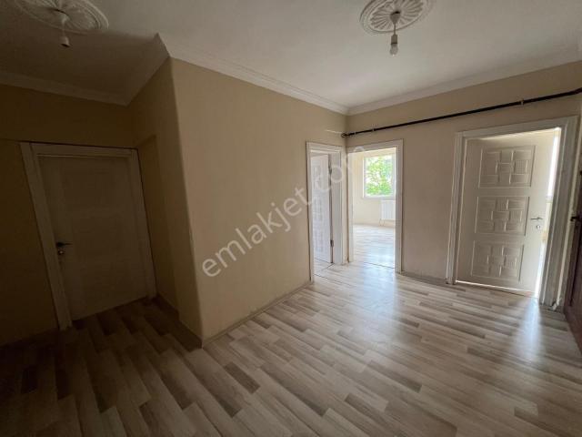 Valley'den Havuzlar Mah.de Geniş 3+1 Kiralık Daire!