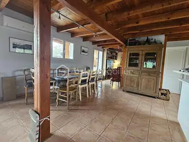Vallon Pont d'Arc 07150 Achat / Vente maison 3 pièces t3 piscine terrasse