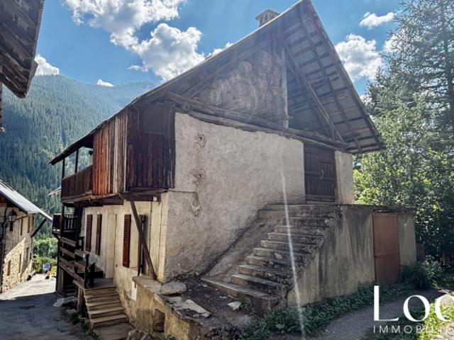 VALLOUISE PETIT HAMEAU JOLIE MAISON DU PAYS A RENOVER
