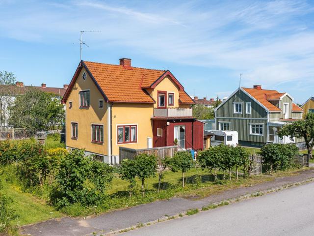 Vallmovägen 10