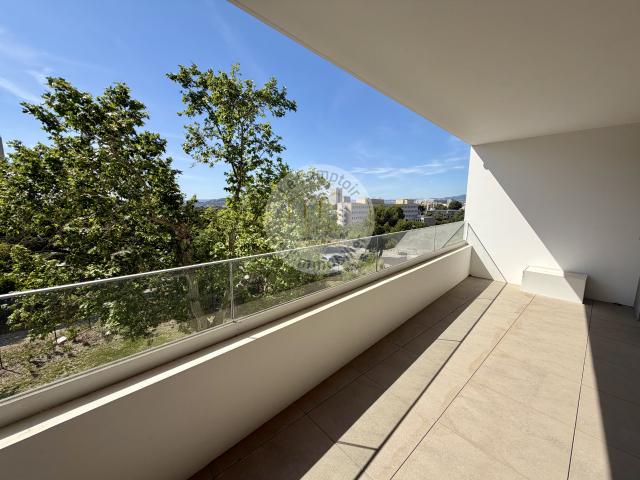 VALMANTE: T2 avec terrasse et vue dégagée dans résidence de standing