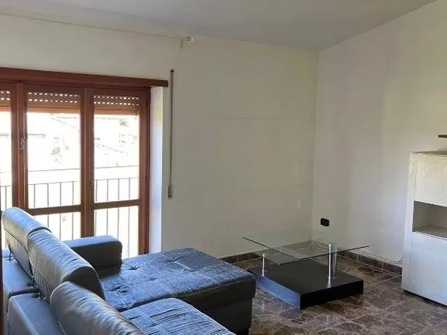 VALMONTONE TRILOCALE ARREDATO Con BALCONE