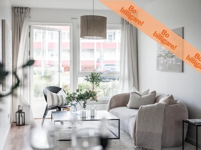 Välplanerad 2: a med balkong på Fredriksdal 51 m² 8 717 kr