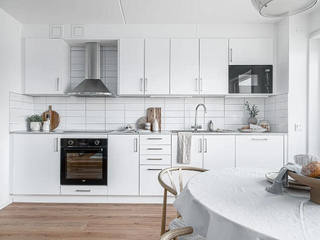 Välplanerad 3 rok i markplan med uteplats i naturn 67 m² 10 863 kr
