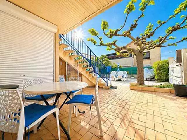 Valras Plage 34350 Achat / Vente appartement 2 pièces t2 au dernier étage terrasse