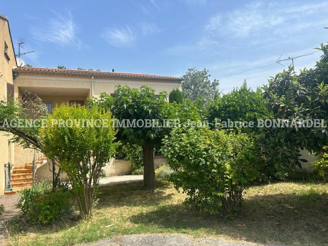 Valréas Location Appartement 84