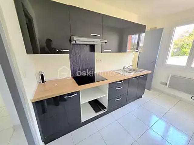 Valréas 84600 Achat / Vente appartement 4 pièces t4 cave balcon