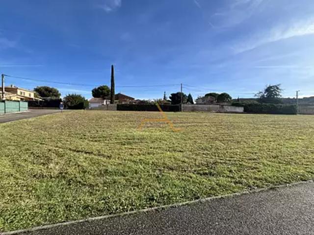 Valréas 84600 Achat / Vente terrain au dernier étage