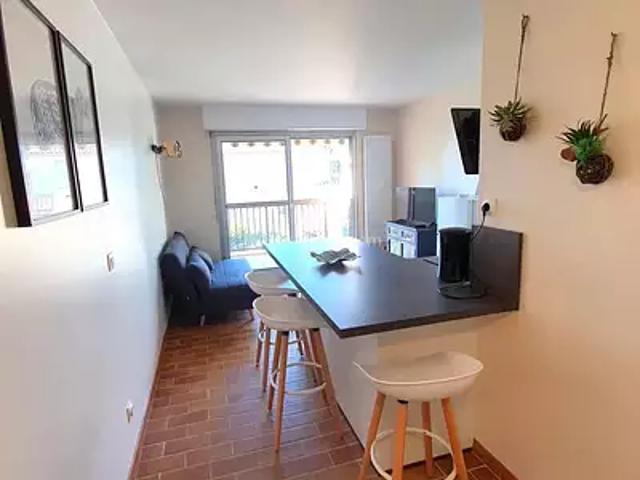 Var 83 Location appartement 1 pièce t1