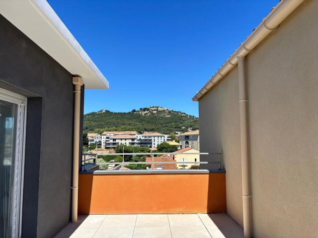 Var Six Fours Les Plages proche centre ville logement. 140m² Six Fours les Plages