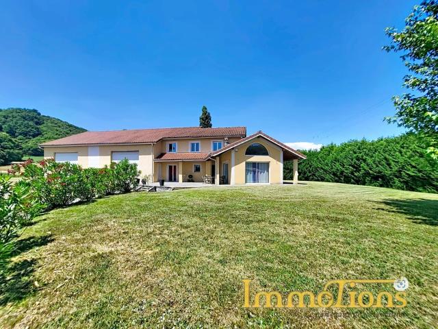 Varacieux Maison familiale 168 m² avec garage hors normes. 168m² Varacieux