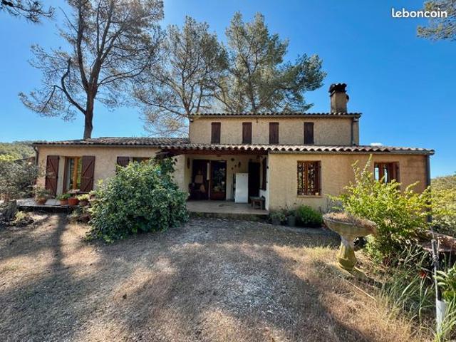 Varages maison t6 jardin 5585m² nombreuses annexes piscine