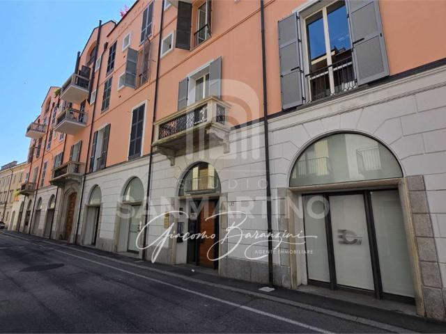 VARESE CENTRO BILOCALE CON BOX