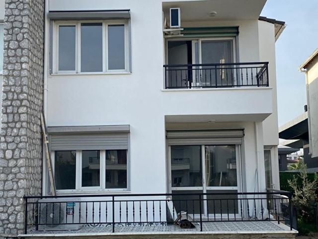 VARGÜN'DEN MANİSA GÜZELYURT MAH.DE SATILIK MÜSTAKİL 6+1 FOURLEX VİLLA