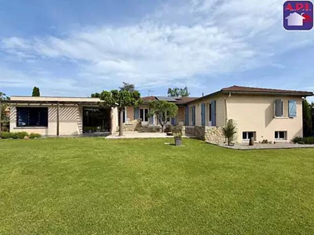 Varilhes 09120 Achat / Vente maison 7 pièces t7 au dernier étage terrasse