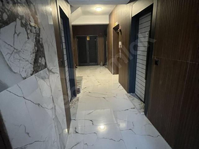 Varsak aydoğmuş mahallesinde havuzlu site içersinde 2+1 kiralık daire