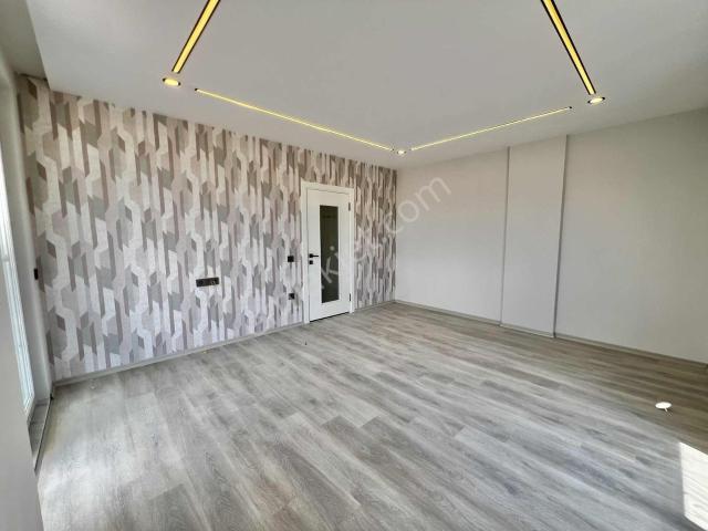Varsak Demirelde Lüks 2+1 Satılık Daire | Kat Ve Cephe Seçenekli