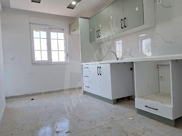 VARSAK ESENTEPE MAHALLESİNDE 3.KATTA ASANSÖRLÜ 2+1 90M FIRSAT