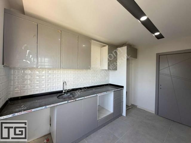 Varsak Esentepe'de 2+1 Katta Asansörlü Sıfır Daire