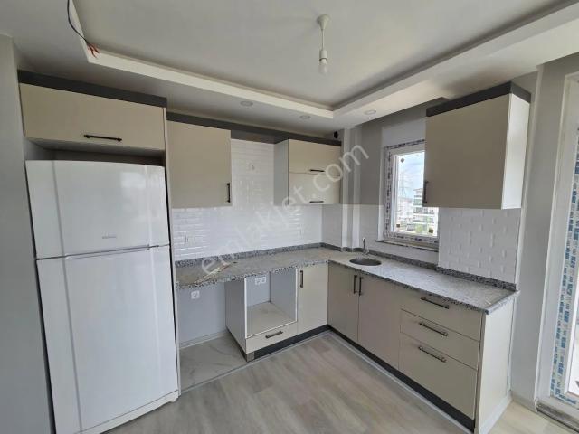 Varsak Karşıyakada Havuzlu 3+1 Asansörlü Satılık Daire