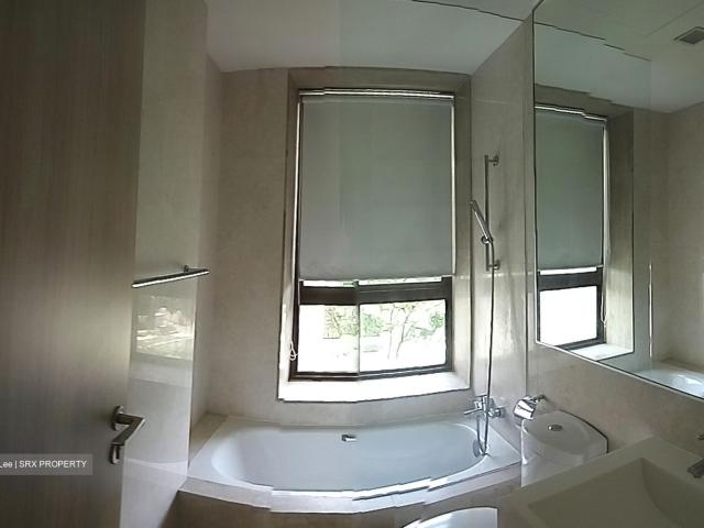 Varsity Park Condominium D5, Condominium