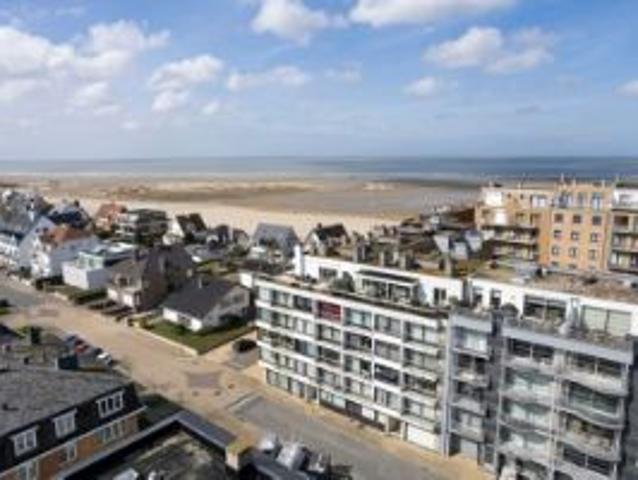 Vastgoed met enorm veel potentieel vlakbij het strand