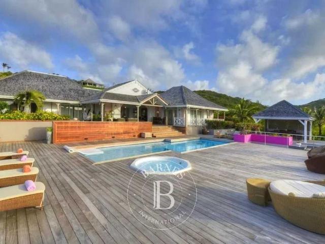 Vaste villa 5 chambres avec accès mer
