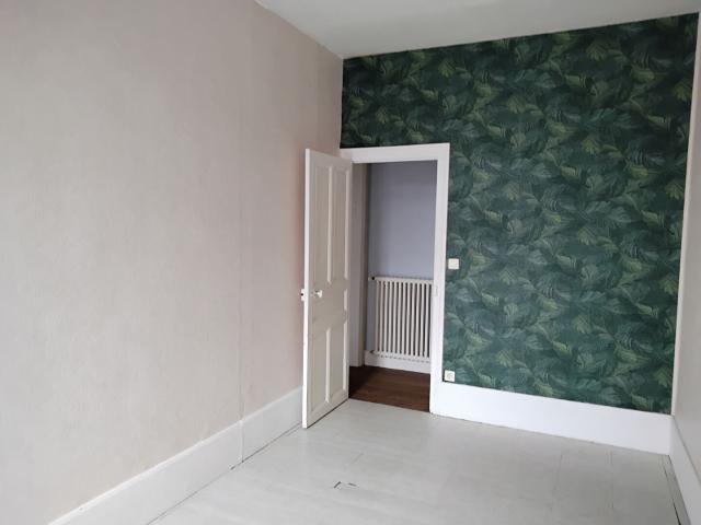 Vaste appartement 100 m² centre ville AUTUN, Autun