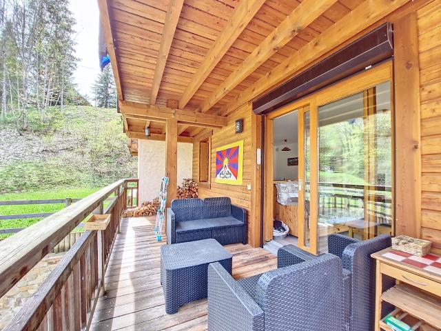 VASTE APPARTEMENT A 200M DE LA STATION 1400