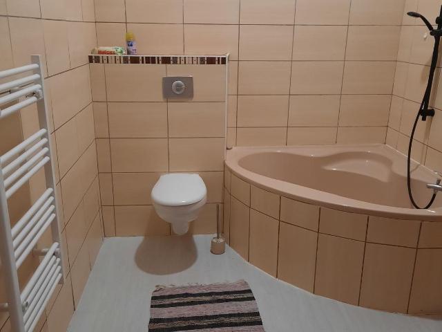 Vaste appartement de 100 m2 au Château Japy