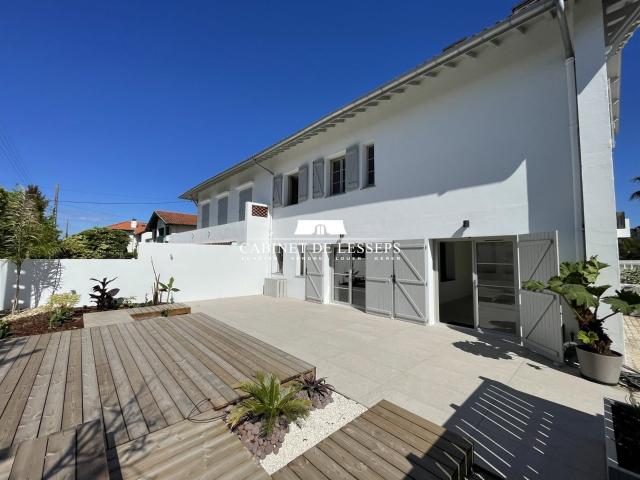 Vaste Maison Saint charles larochefoucaud rénovée 162m² Biarritz