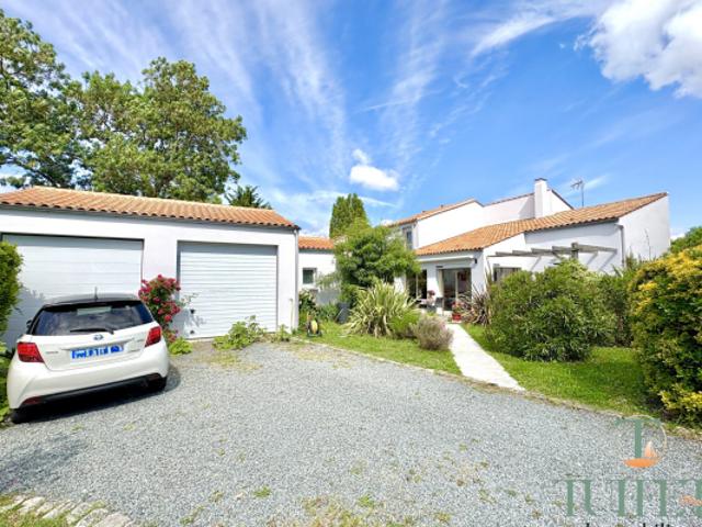 VASTE MAISON RENOVEE 4 CHAMBRES + GARAGE DOUBLE + JARDIN CLOS PA