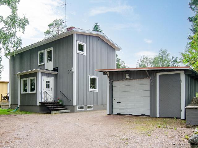 Västra Villagatan 30