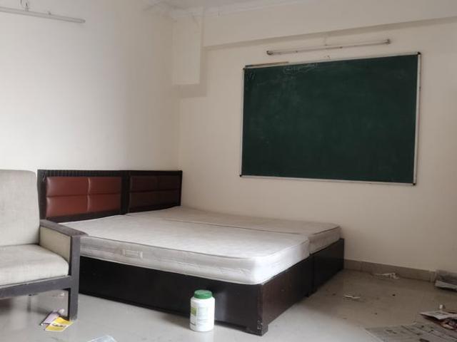 Vasant Kunj 3 Bedroom 1700 Sq. Ft. Apartment in Vasant Kunj Delhi Listing ID: #10054