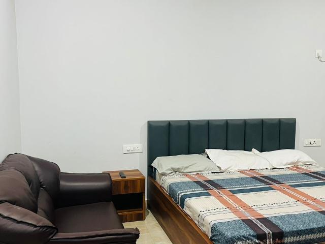 Vasant Vihar 3 Bedroom 1800 Sq. Ft. Apartment in Vasant Vihar Delhi Listing ID: #10238