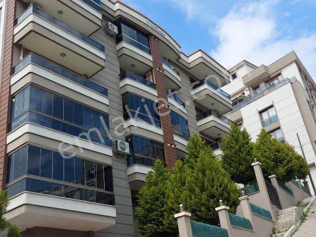 Vatan Mahallesi’nde Otoparklı, Asansörlü, Her Odası Güneş Alan 3+1 ⭐
