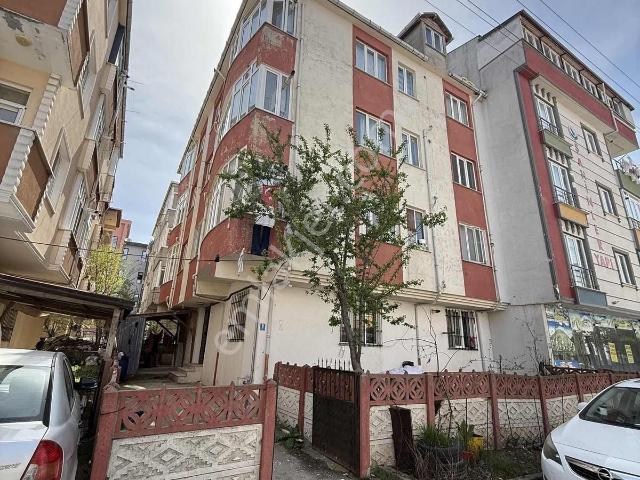 Vatan Mahallesinde Satılık 2+1 Daire