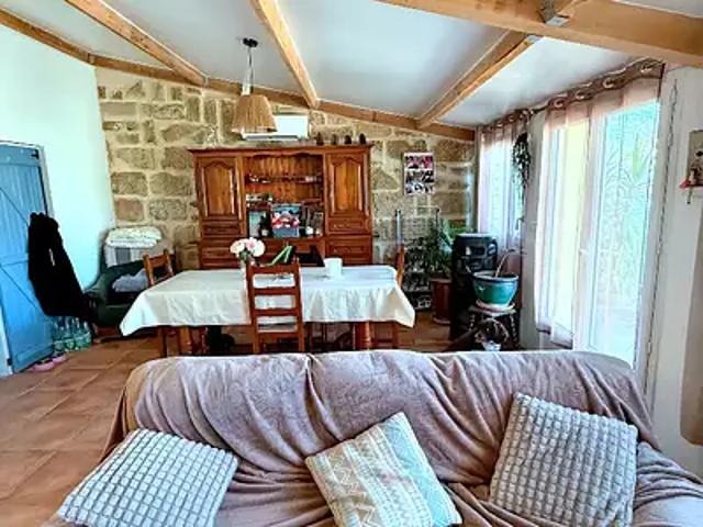 Vauvert 30600 Achat / Vente maison 8 pièces t8 au dernier étage