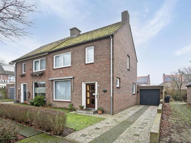 Vauwerstraat, 5, 6121XS, Born, Limburg 6121XS