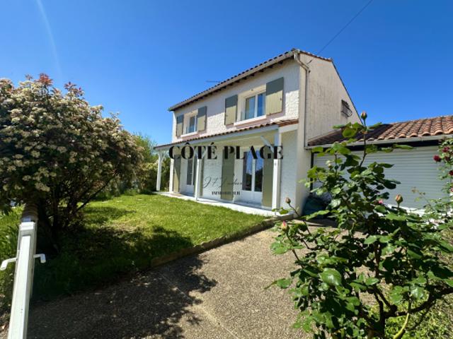 VAUX /MER MAISON RÉNOVÉE AU PRIX DE 580 000 EUR FAI