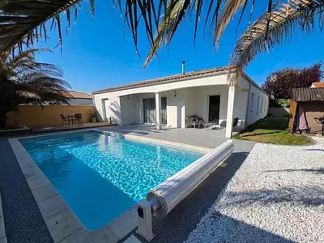 Vaux sur Mer 17640 Achat / Vente maison 5 pièces t5 au dernier étage piscine