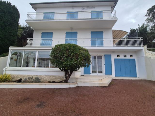 VAUX SUR MER