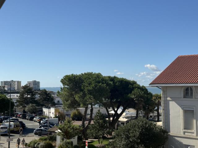 VAUX SUR MER