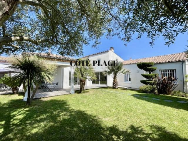 VAUX SUR MER VILLA D'ARCHITECTE AU PRIX DE 929 000 EUR HAI