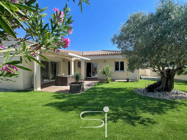 Vaux sur Mer Villa de plain pied avec jardin et spacieux garage