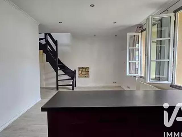 Vaux sur Seine 78740 Achat / Vente appartement 2 pièces t2 au dernier étage parking