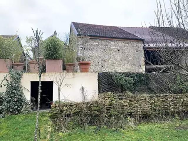 Le Montsaugeonnais 52190 Achat / Vente maison 3 pièces t3 piscine terrasse