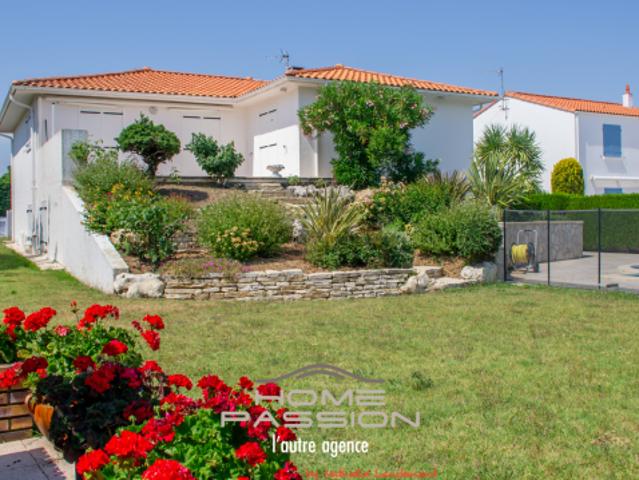 VAUX/MER MAISON AVEC PISCINE PROCHE DE PONTAILLAC